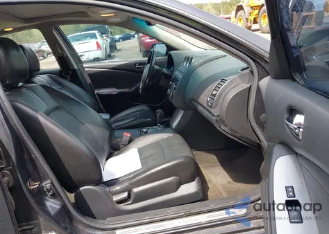 2010 Nissan Altima 2.5 S z USA, uszkodzony, nr VIN 1N4AL2AP1AC143578